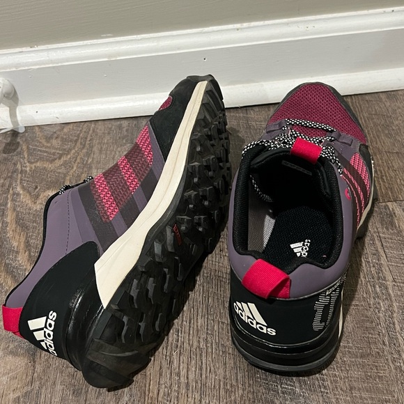Adidas Traxion TR7 Kanadia Burgundy and Black Treaded Trail Running Shoes - Picture 5 of 8